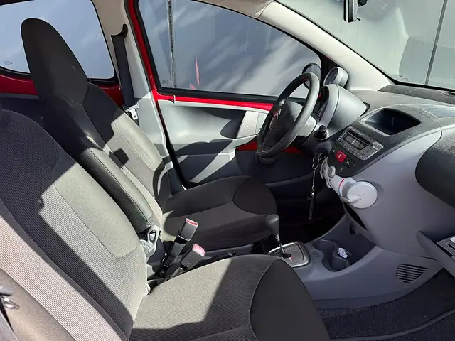 Citroen C1 view 8