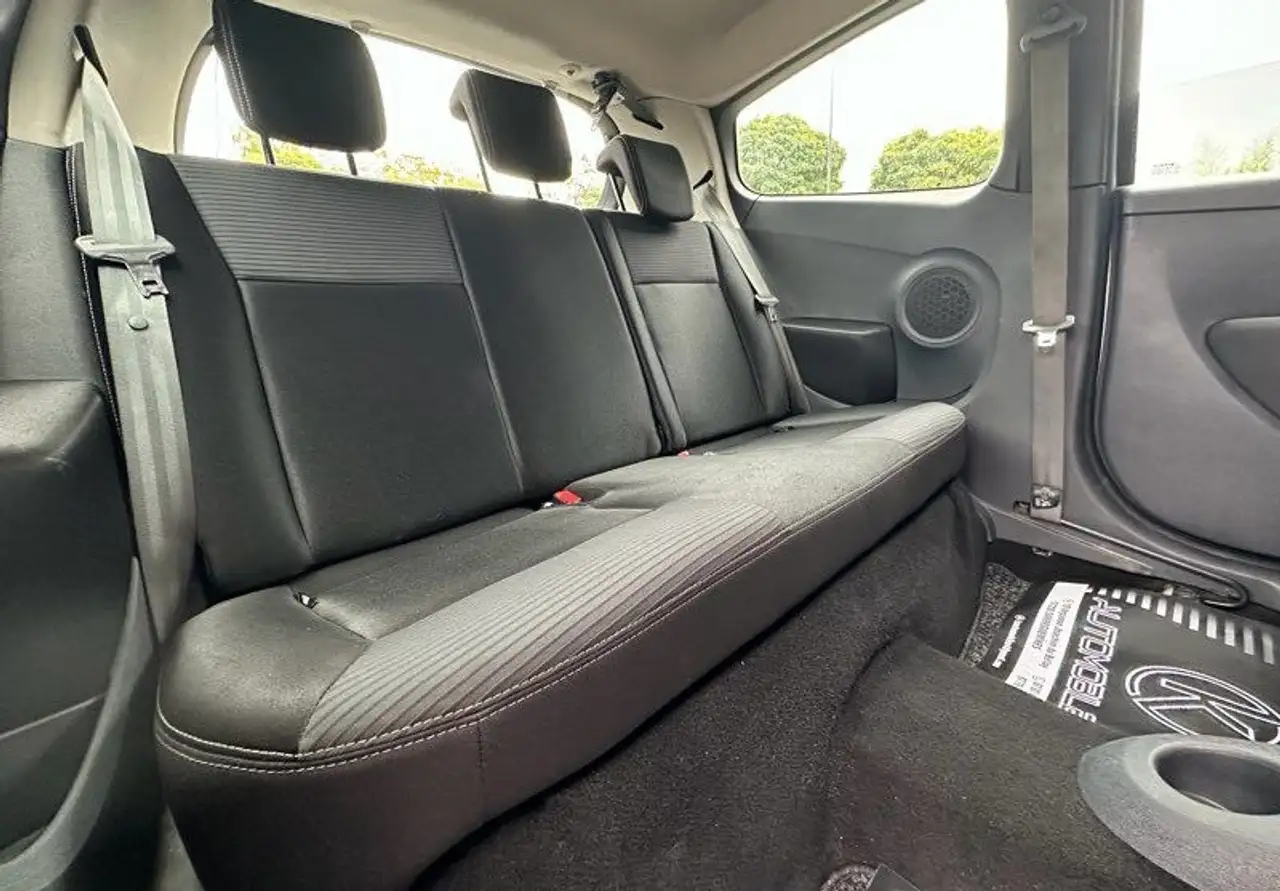 Renault Clio Citadine 5 portes — photo 10