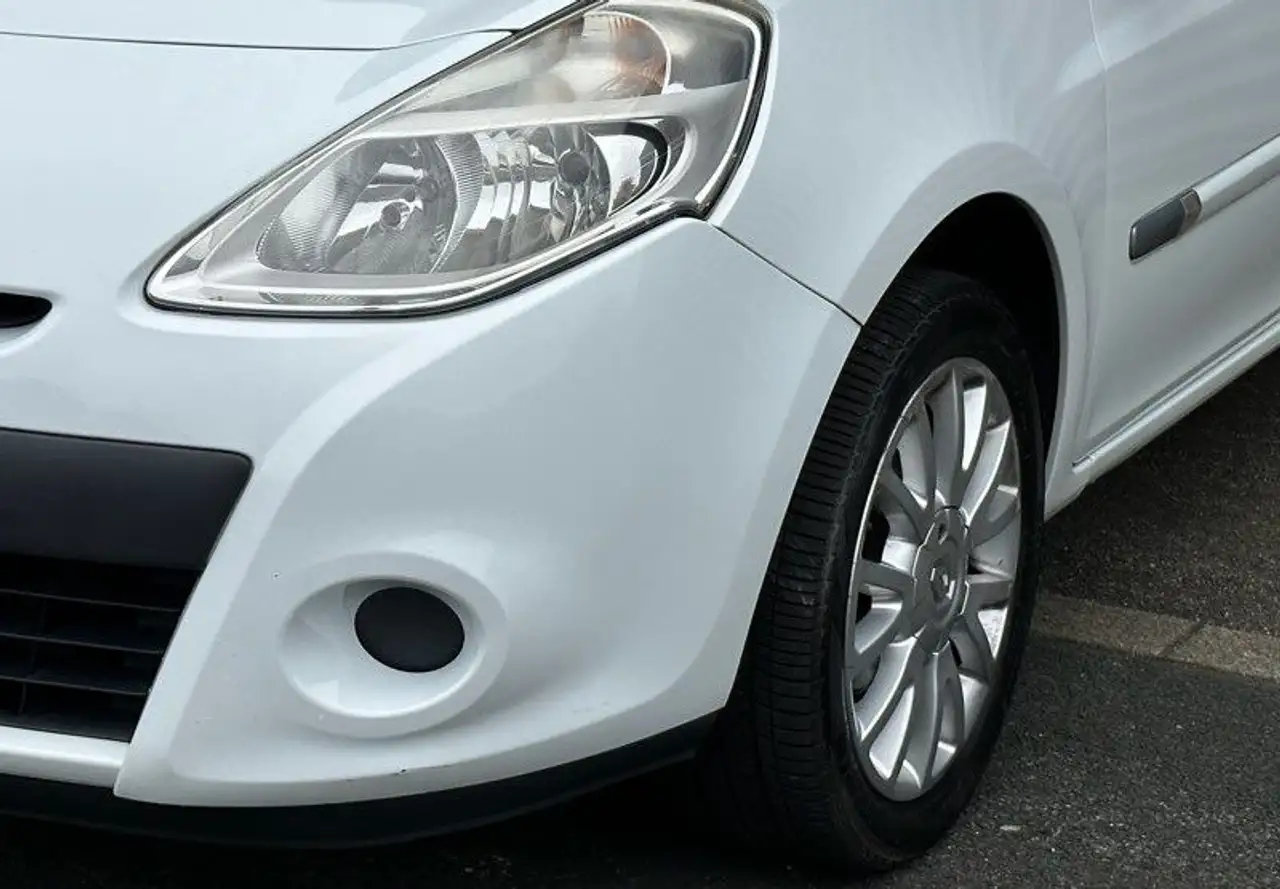 Renault Clio Citadine 5 portes — photo 5
