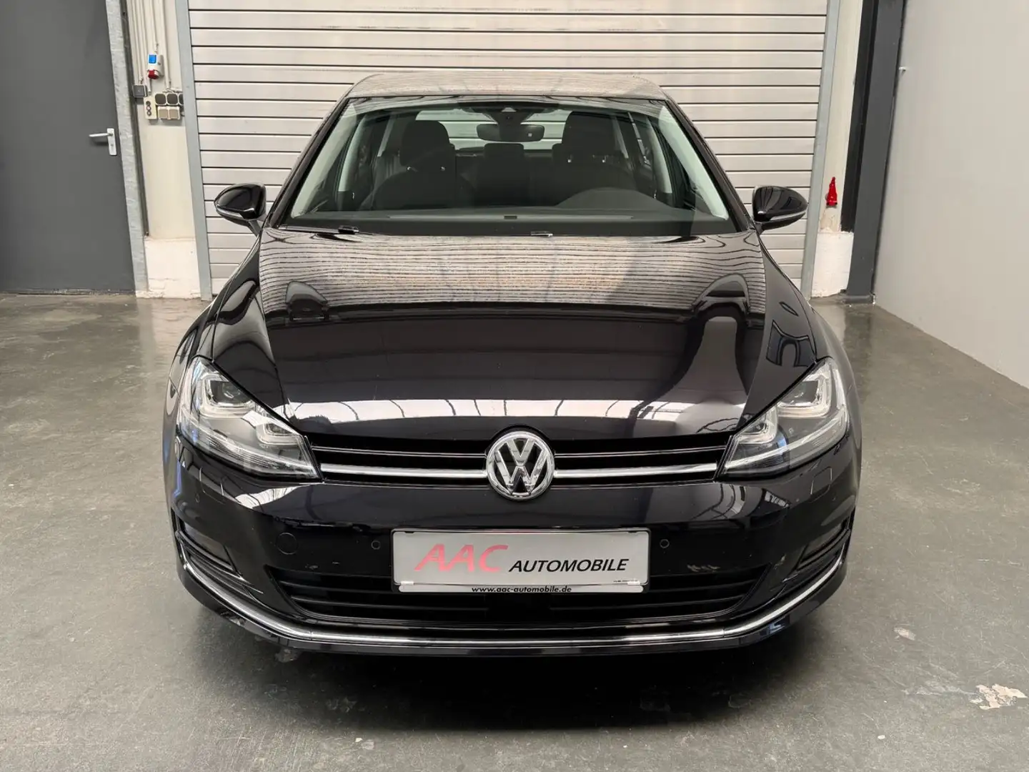 Volkswagen Golf VII Lim. Highline BMT/Navi/Cam/Tempomat Nero - 2
