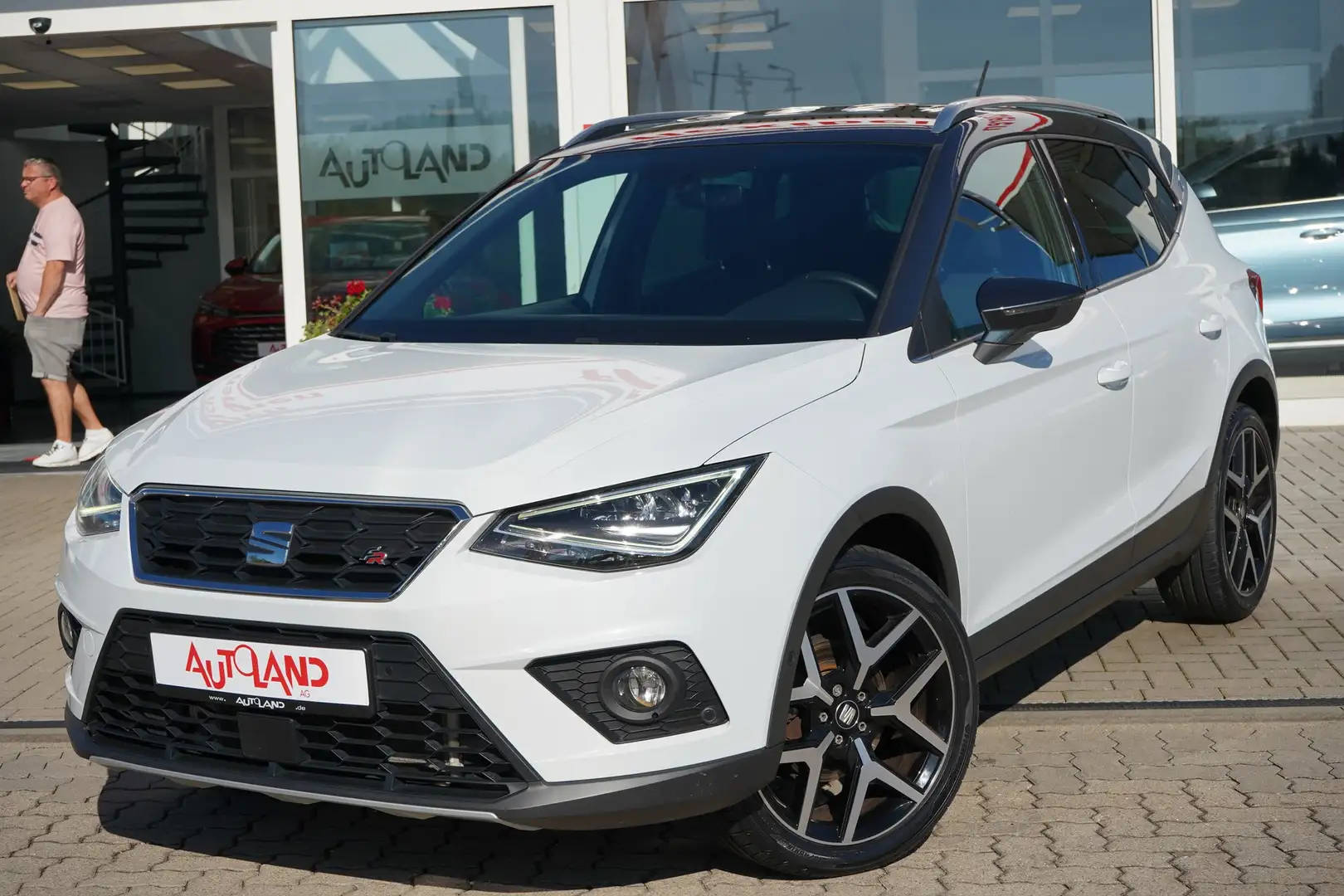 SEAT Arona 1.0 TSI FR LED Navi ACC Virtual Cockpit Blanc - 2
