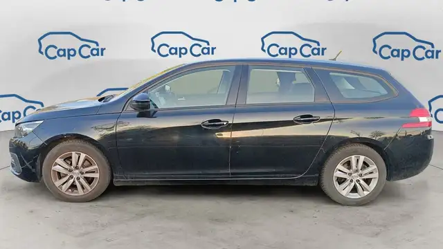 Peugeot 308 view 2