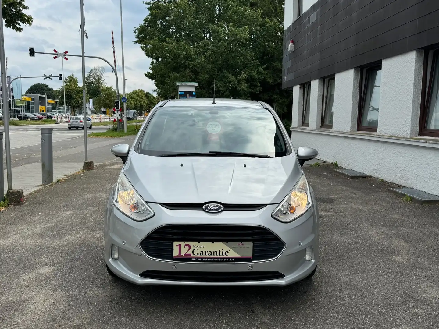 Ford B-Max B-MAX Sync Edition / TÜV NEU / Silber - 2