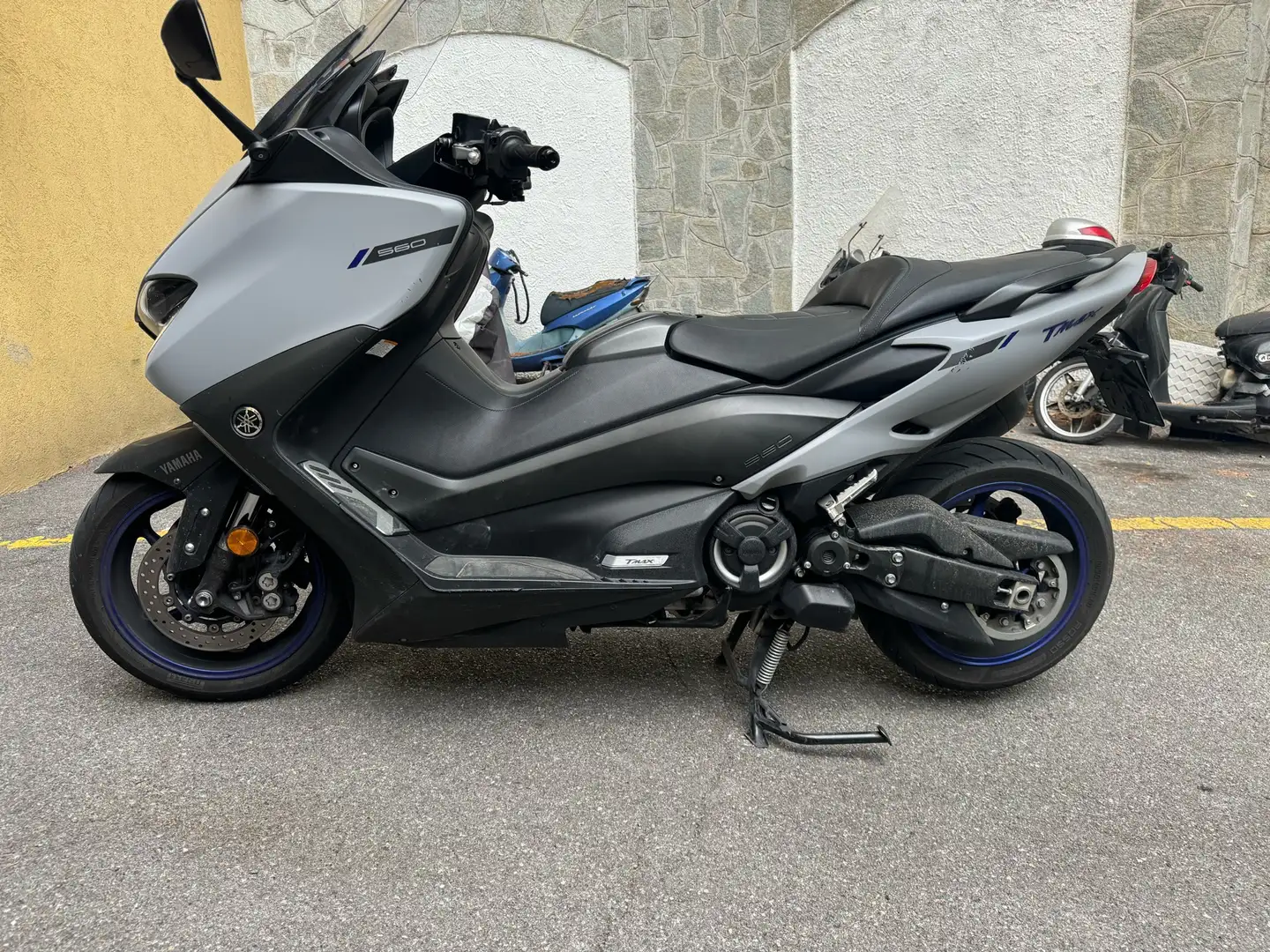 Yamaha TMAX 560 - 1