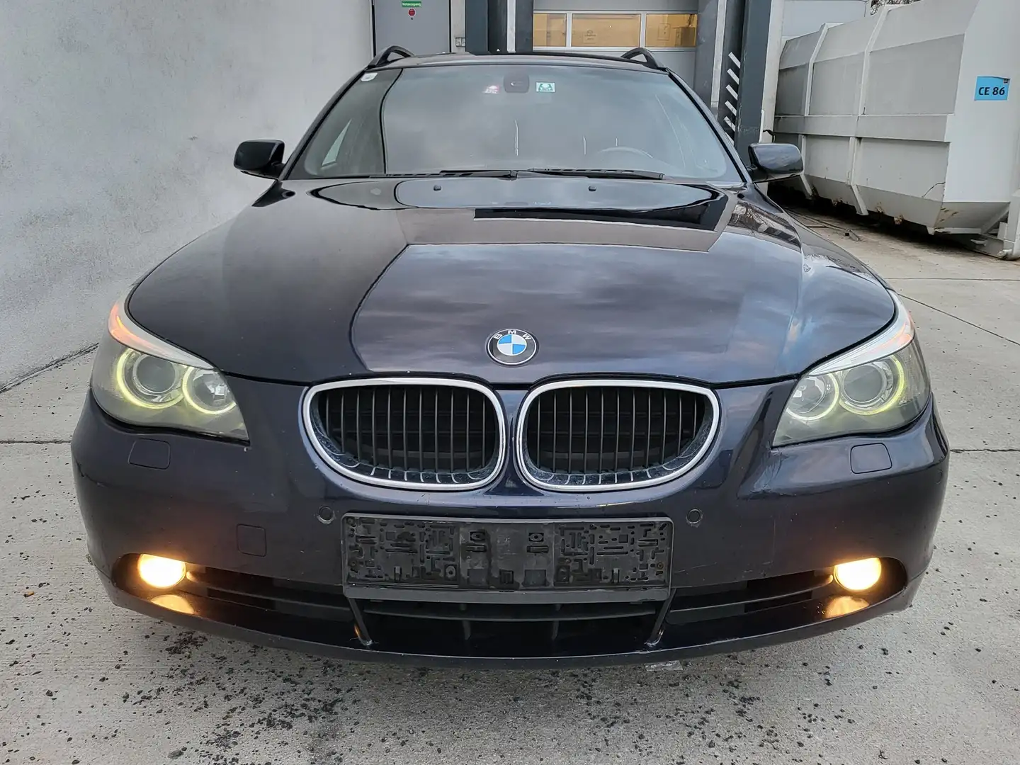 BMW 525 525d Touring Aut. Sport Blau - 2