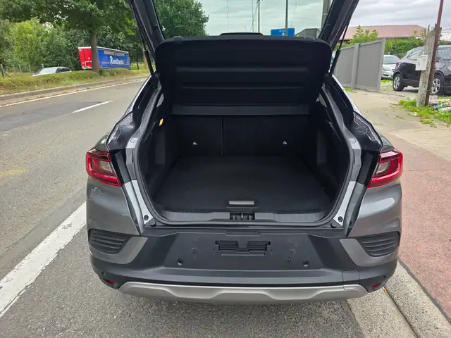 Renault Arkana view 9