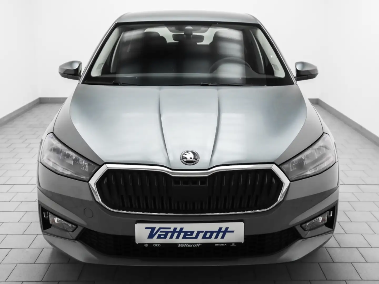 Skoda Fabia 1.0 TSI Essence LED Sitzheizung Berganfahr Silber - 2