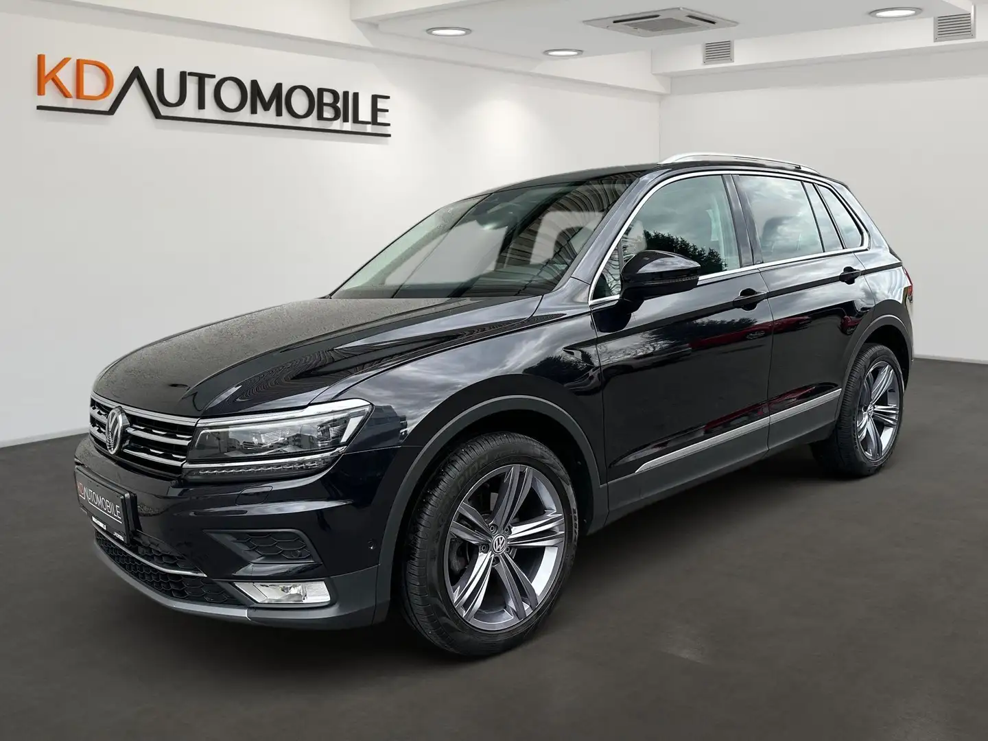 Volkswagen Tiguan 2,0 TDI 4Motion, Highline DSG Schwarz - 1