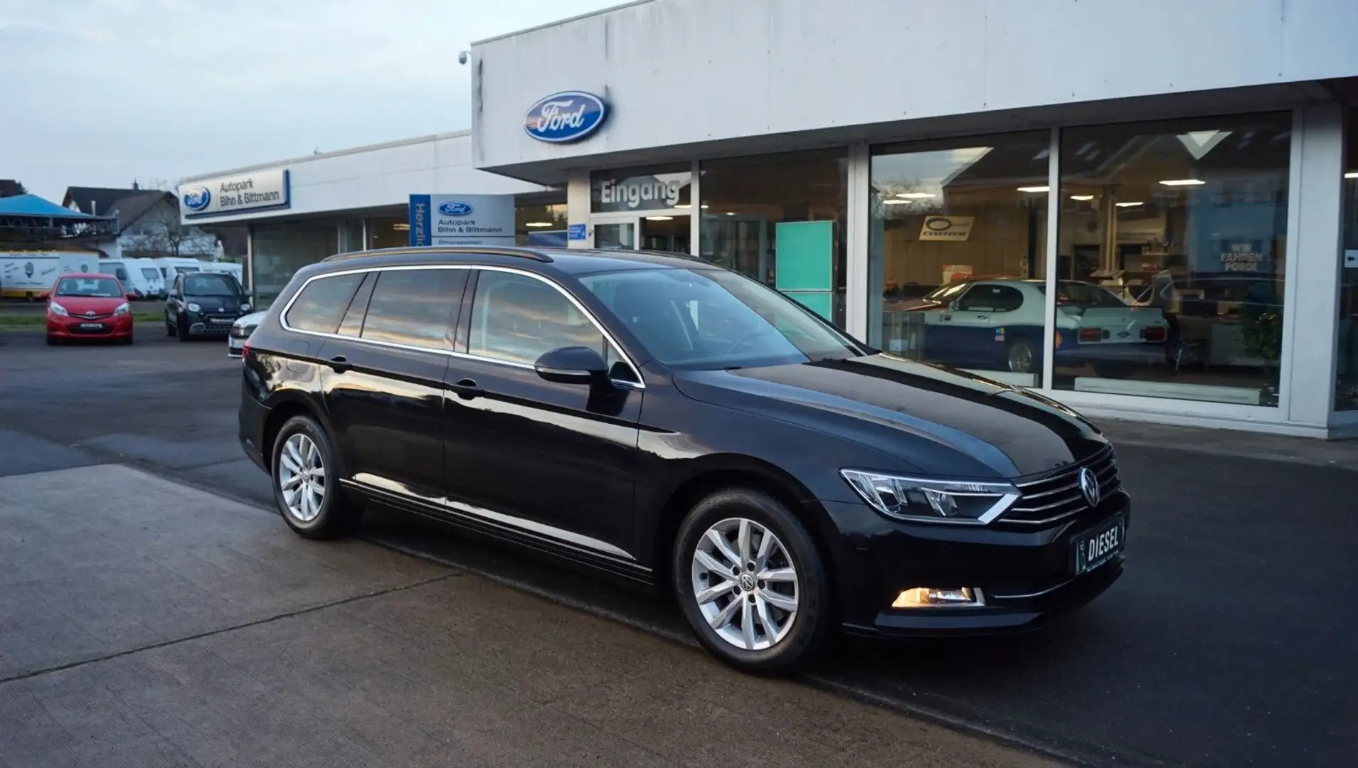 Volkswagen Passat Variant Passat 2.0 TDI Comfortline AHK+Assist+Nav+SHZ Schwarz - 1