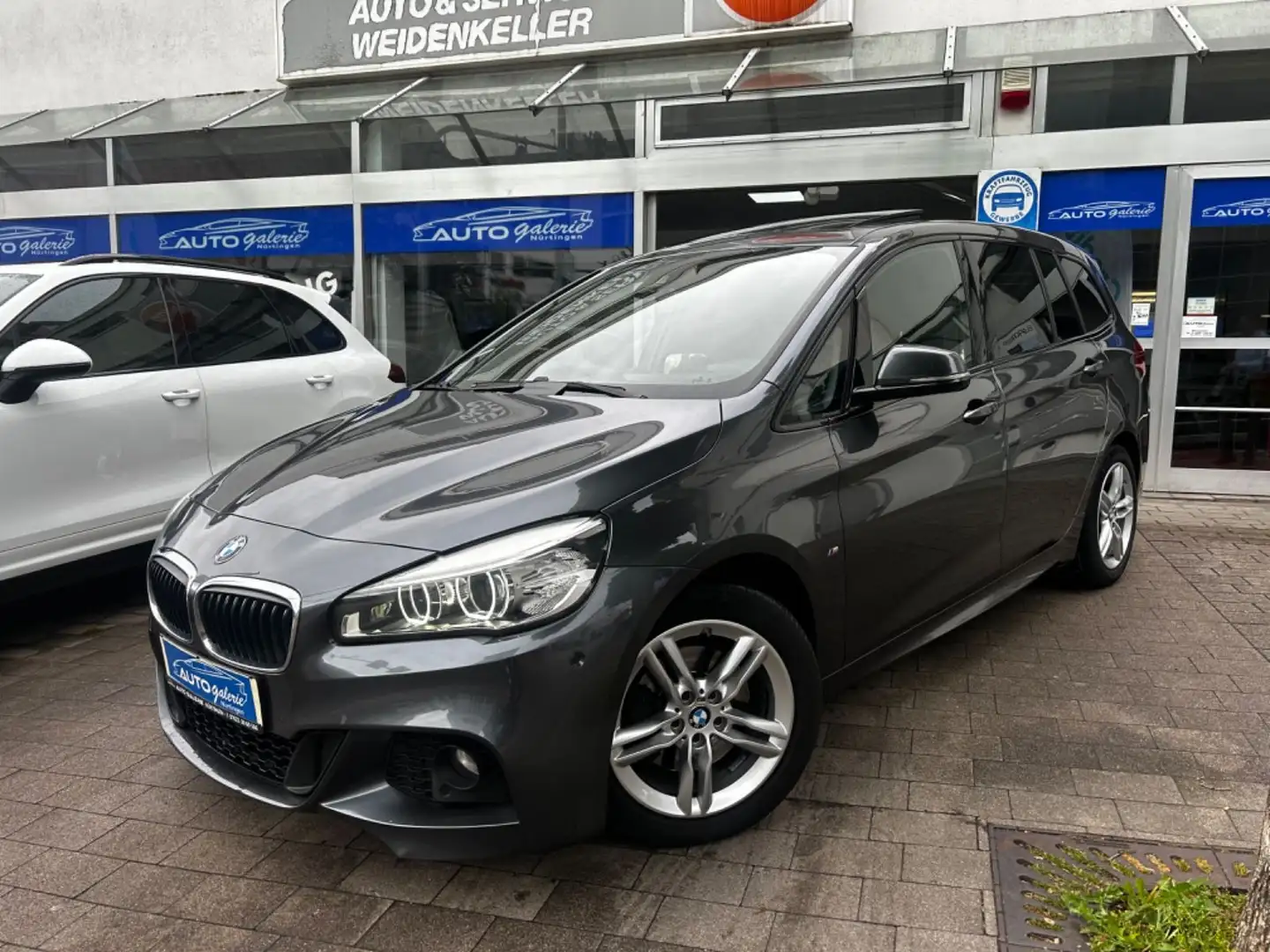 BMW 218 d 2 Gran Tourer M Sport /LED Sw/HiFi/Panorama Grau - 1