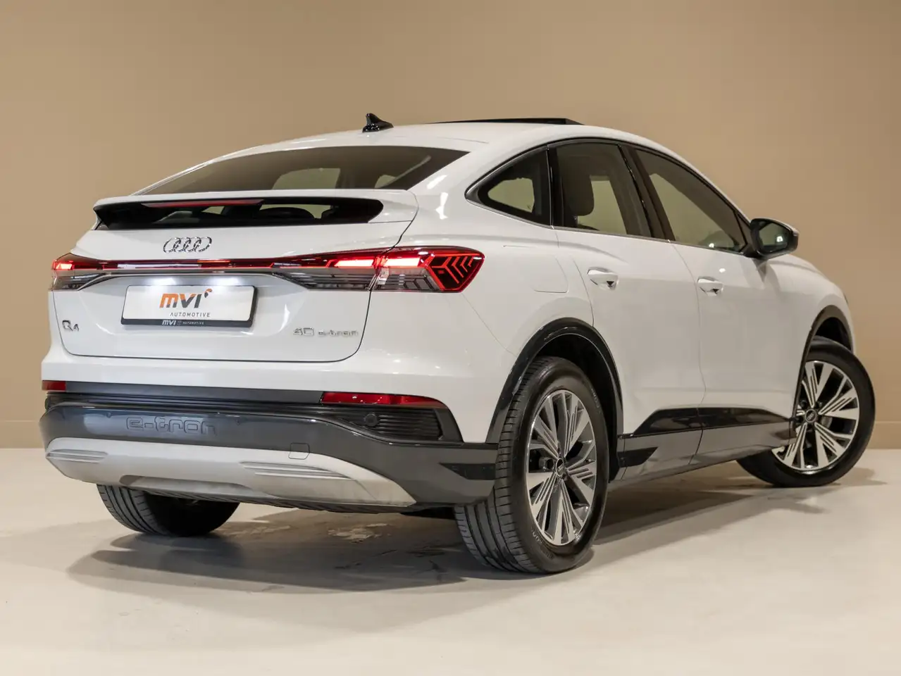 Audi Q4 Sportback 40 S edition 77 kWh / 204pk / Panoramada, миниатюра 2
