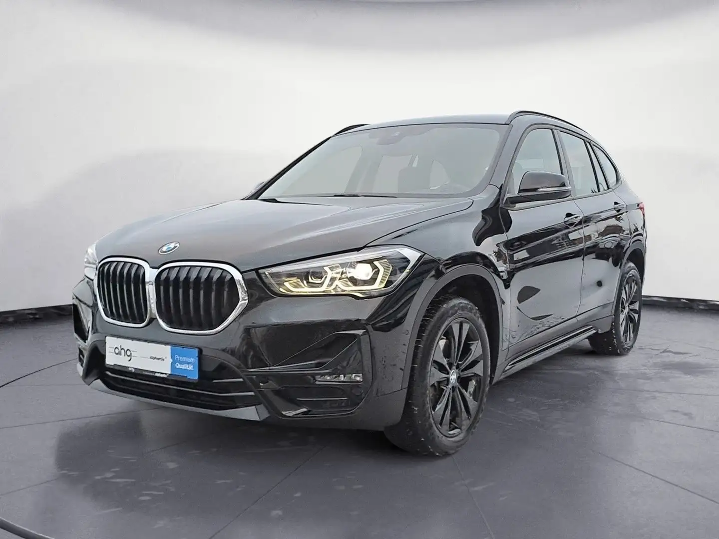 BMW X1 sDrive18i Sport Line Sportsitze Rückfahrkamer Schwarz - 2