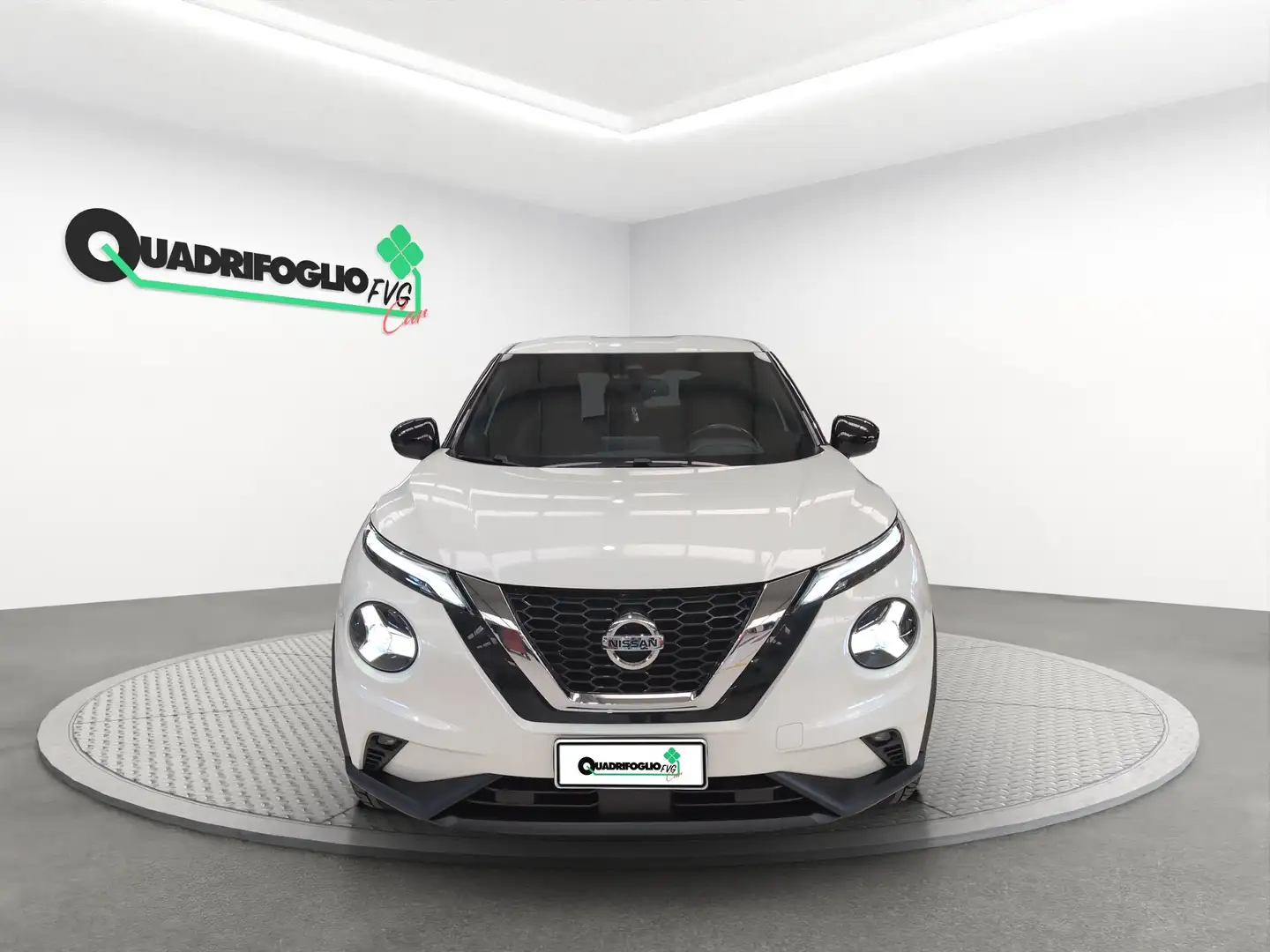 Nissan Juke Juke 1.0 dig-t N-Connecta 114cv dct Bianco - 1