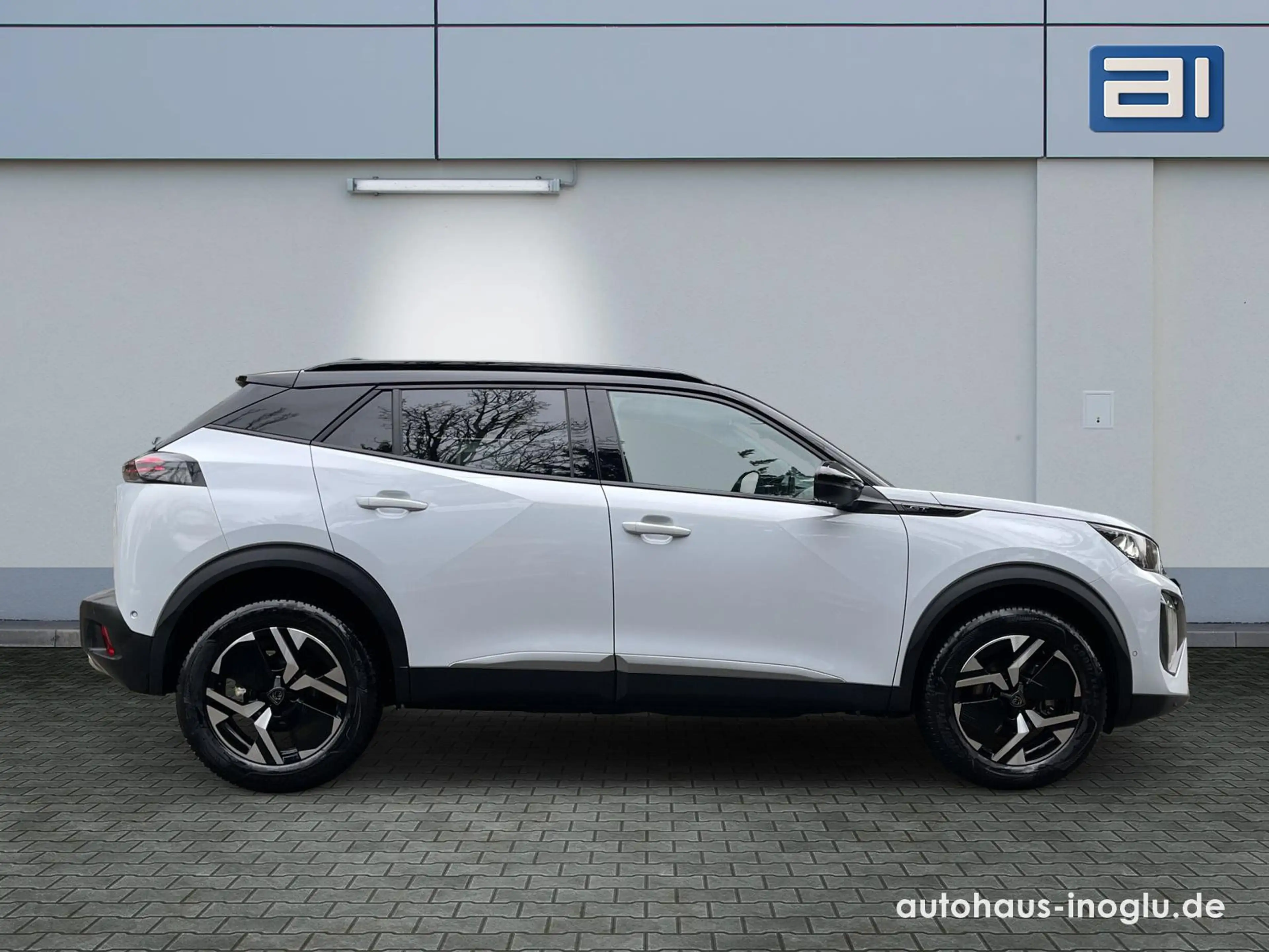 Peugeot 2008 Allure PureTech 130 EAT8*Navi*360°Kam*Shz — photo 8