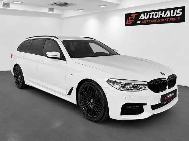BMW 5 Series view 4