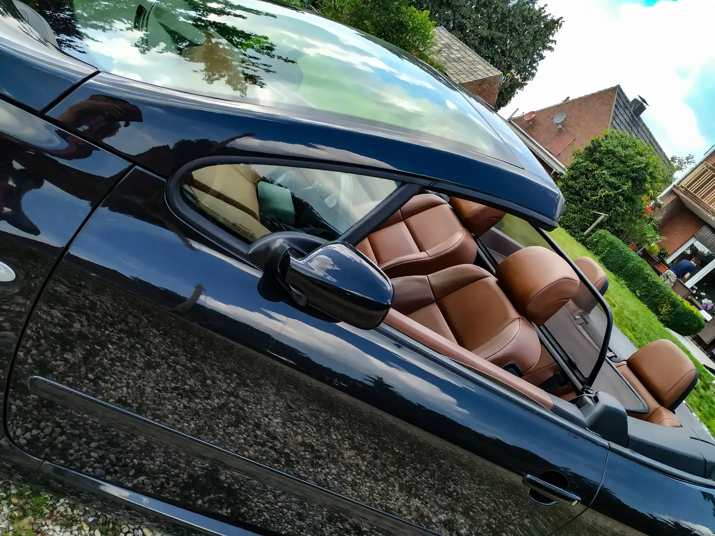 Peugeot 307 4-Sitzer-Cabrio mit seltener Sonderausstattung Noir - 2