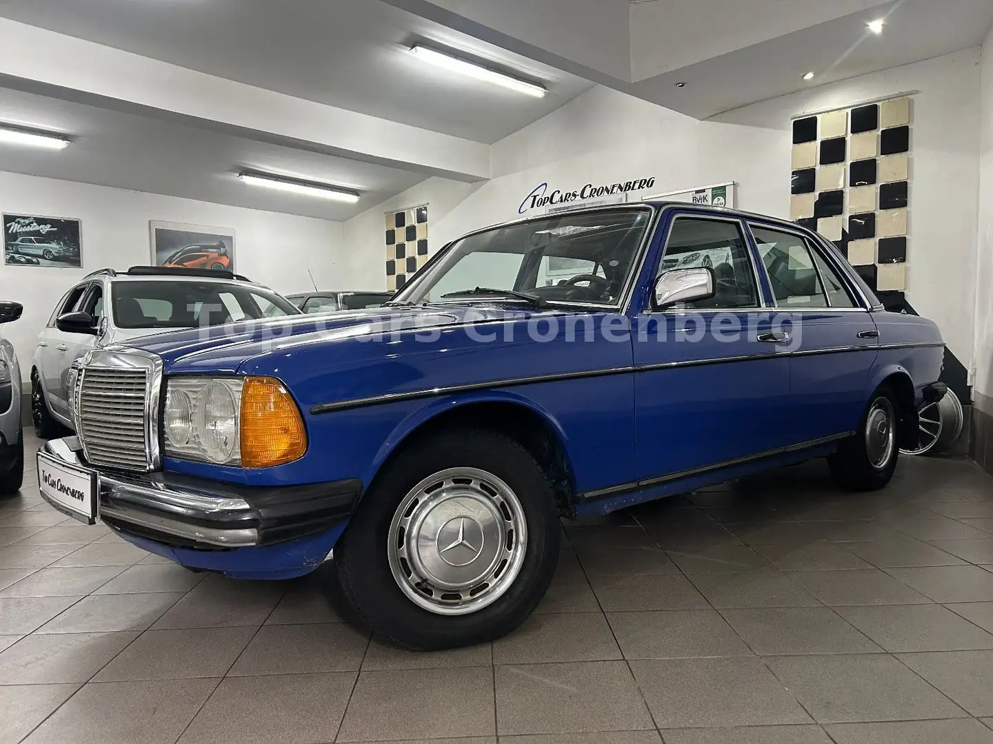 Mercedes-Benz 200 D W123*erste Serie*H-Kennzeichen*SHD*TÜV NEU* Blau - 2