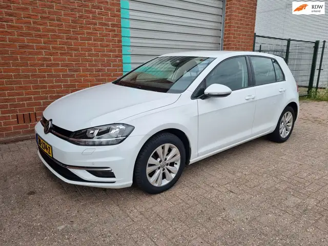 2018 Volkswagen Golf in White for sale