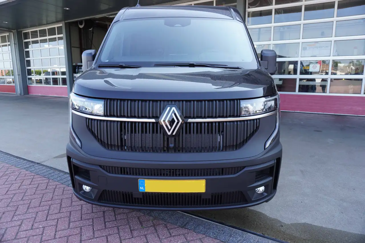 Renault Master 2026 — фото 10