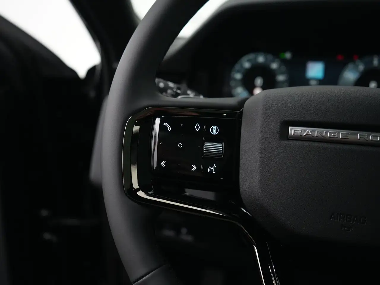 Land Rover Range Rover Evoque 2026 — фото 10