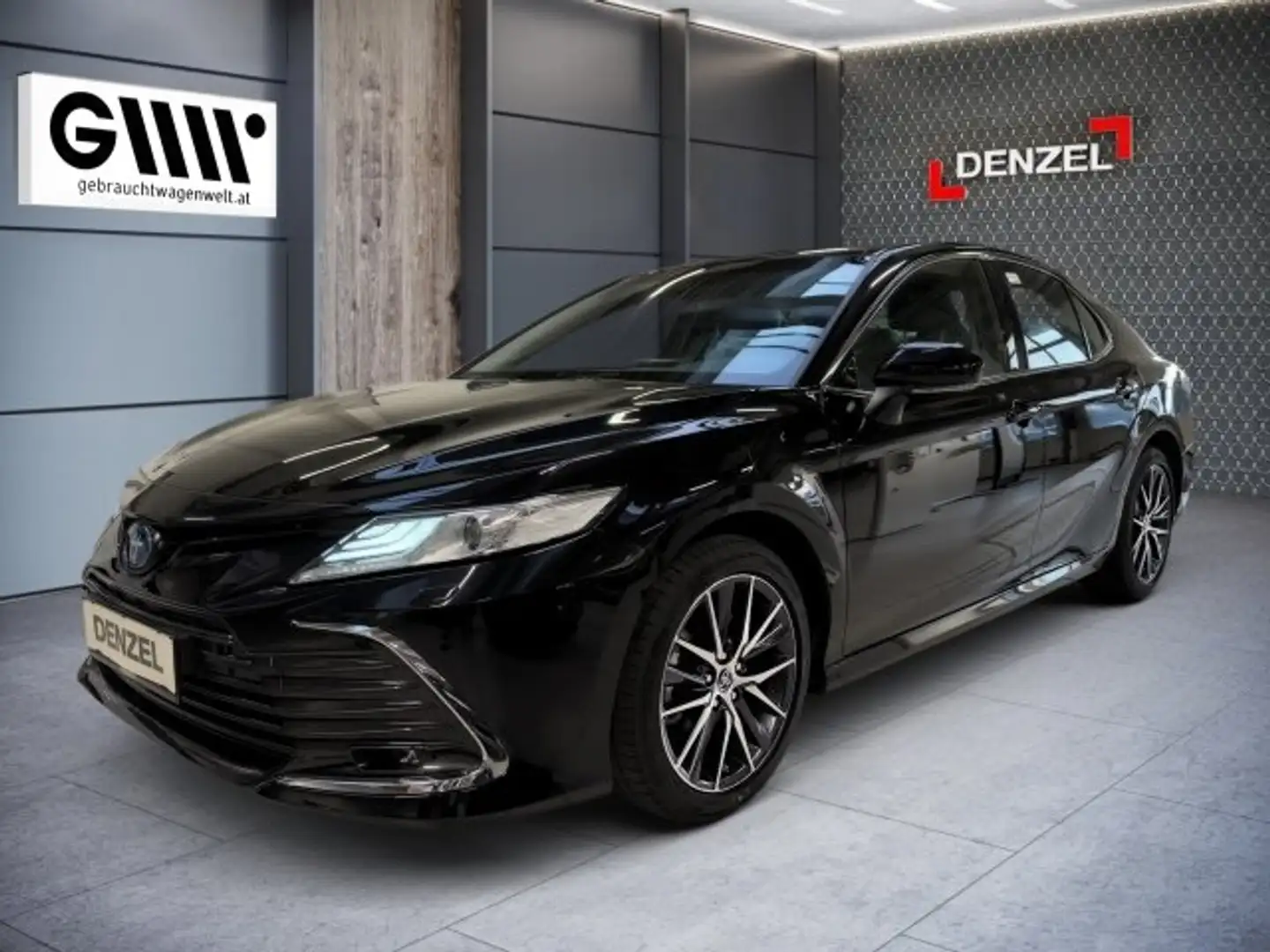 Toyota Camry Hybrid Lounge Чорний - 1