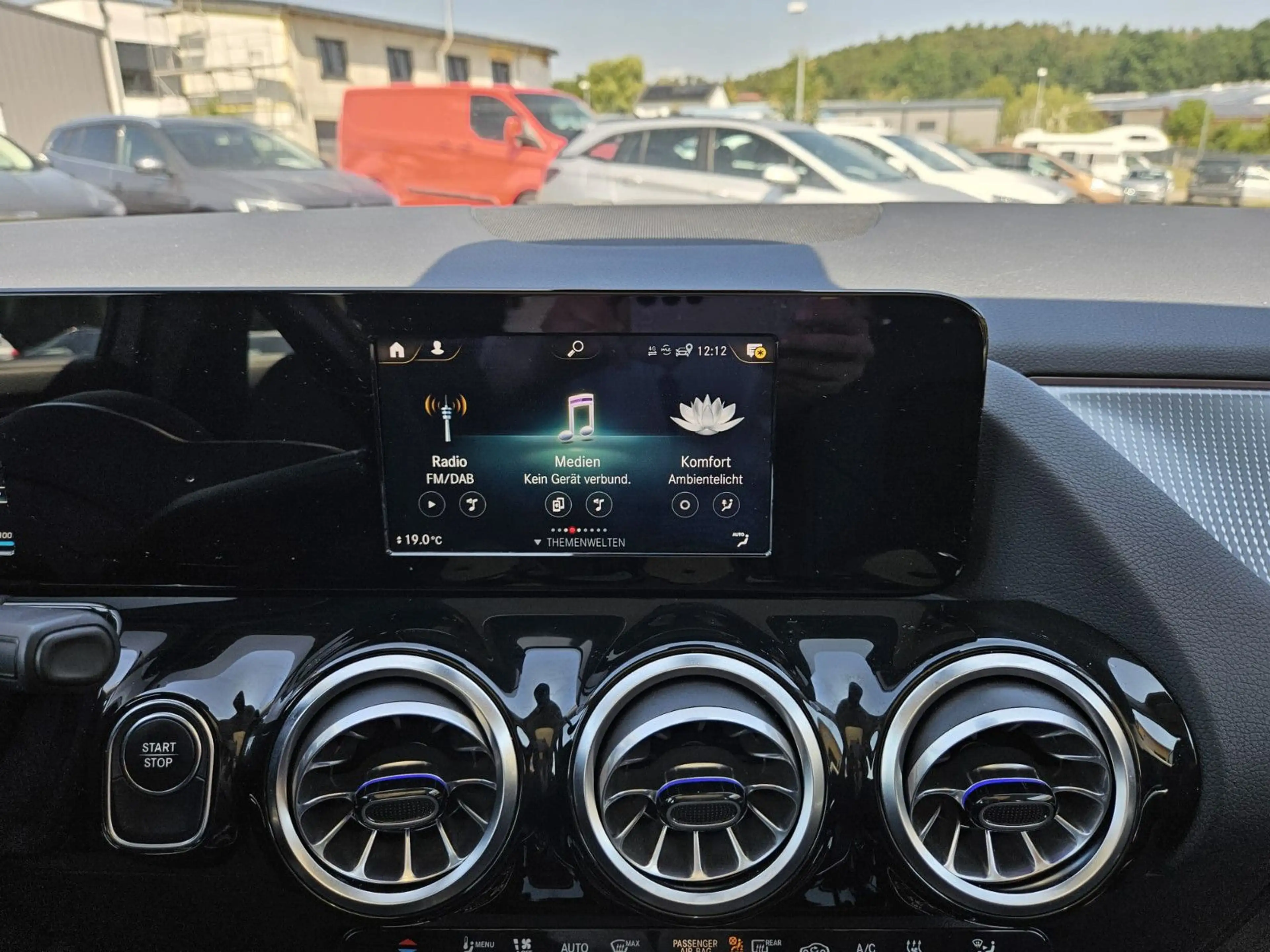 Mercedes-Benz EQA EQA 250 Progressive*Panoramadach*AHK*1Hand — photo 13