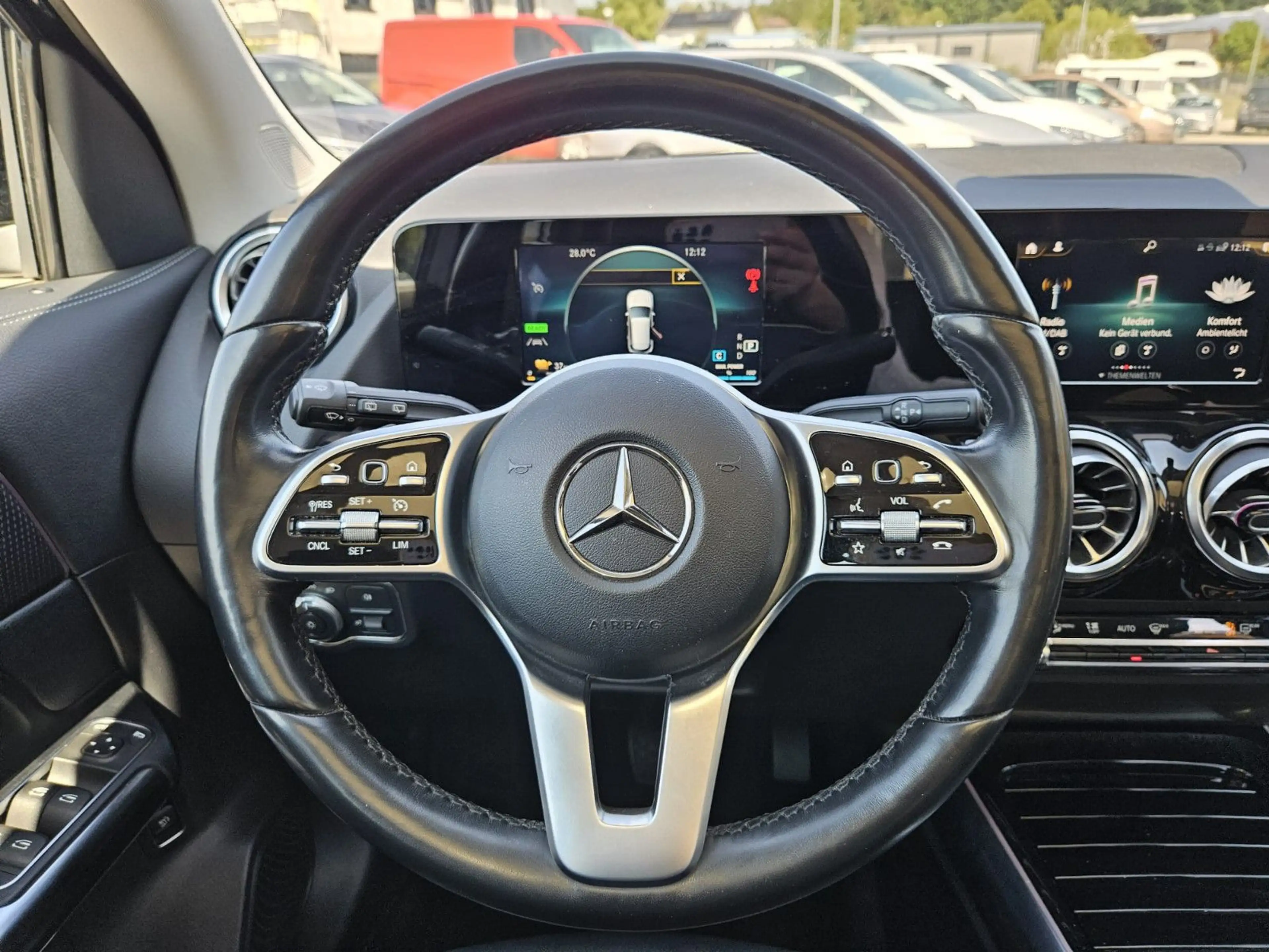 Mercedes-Benz EQA EQA 250 Progressive*Panoramadach*AHK*1Hand — photo 12