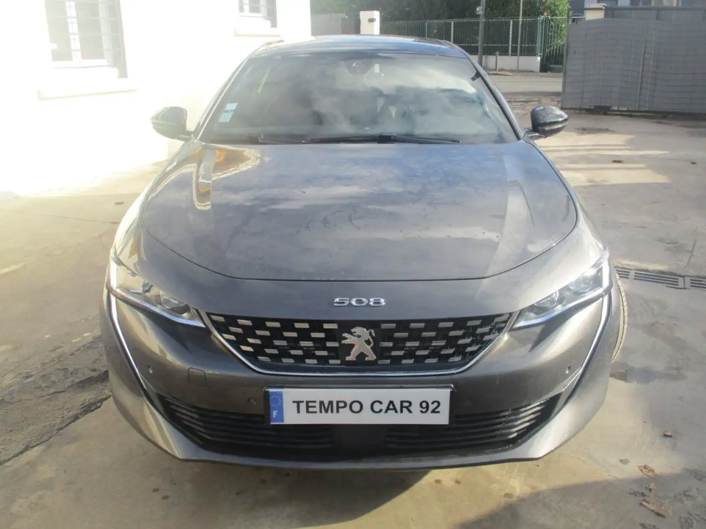Peugeot 508 Hybrid 225 e-EAT8 GT Gris - 2