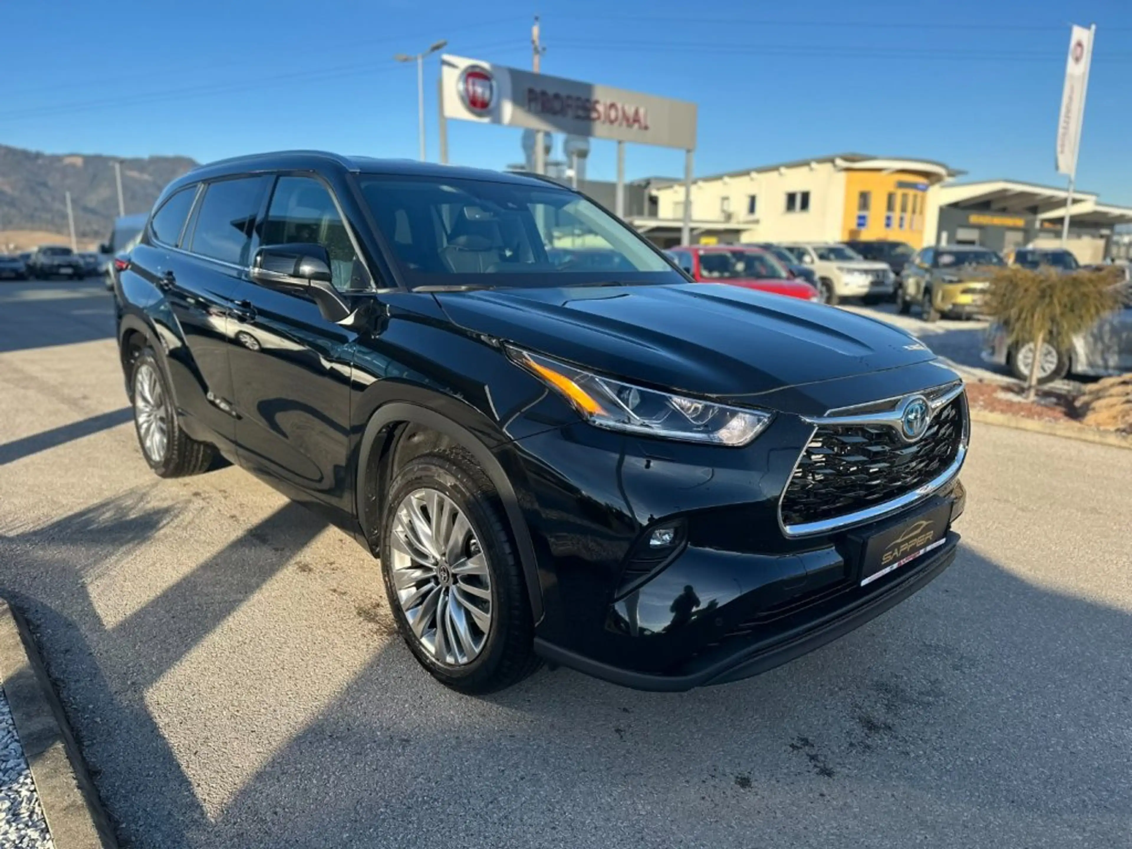 Toyota Highlander 2,5 Hybrid Style AWD — photo 3