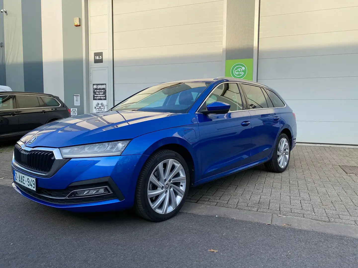 Skoda Octavia Hybride | LED | DAB | Sfeerverlichting | 230V-aans Blauw - 1