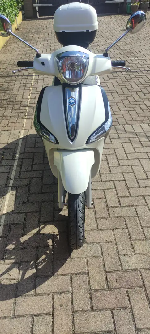 Piaggio Liberty 125 Bianco - 2