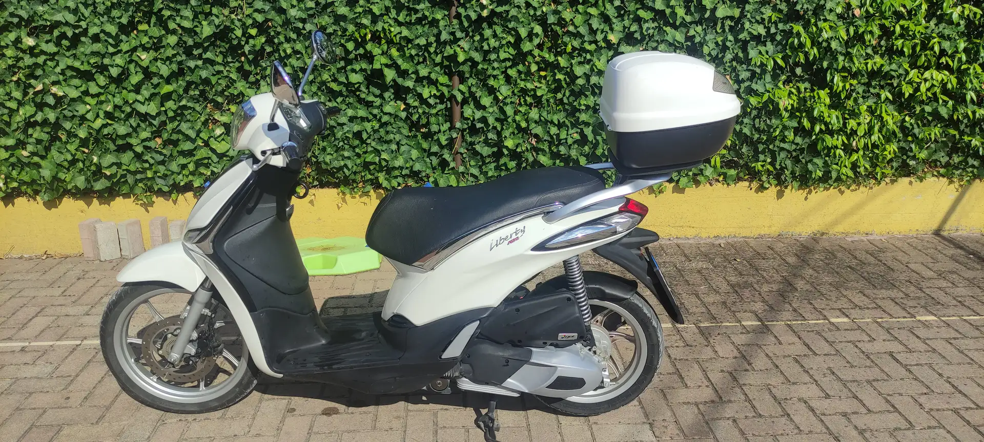 Piaggio Liberty 125 Bianco - 1
