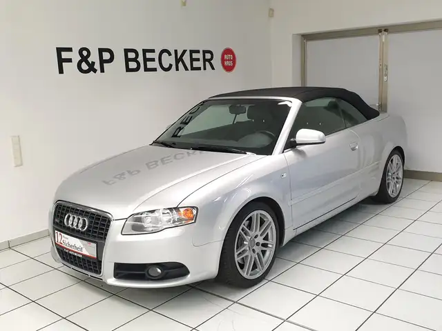Audi A4 A4 Cabriolet 3.2 FSI S Line 2.Hand Scheckheft