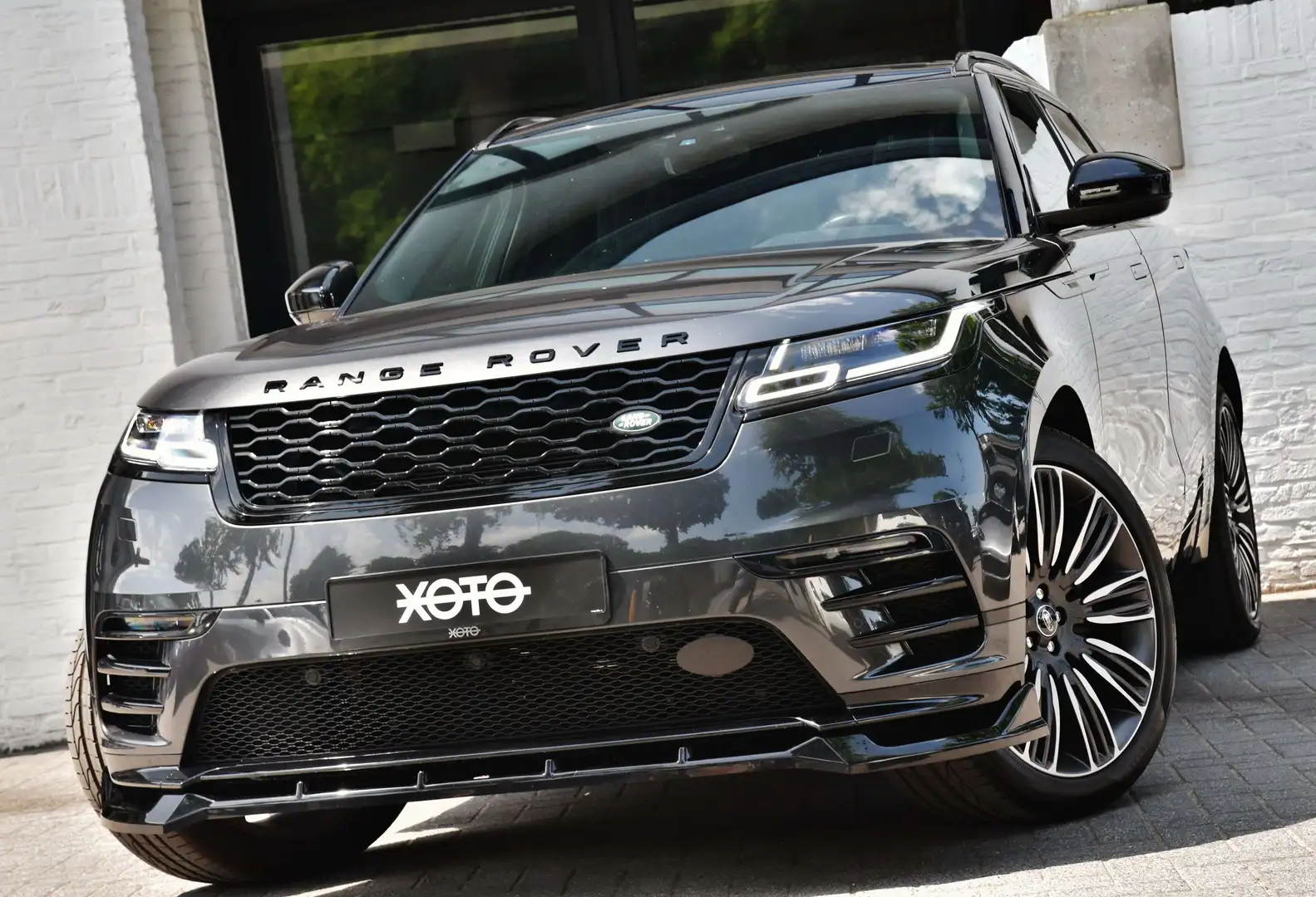 Land Rover Range Rover Velar P250 R DYNAMIC S BLACK DESIGN ***22\ALU/PANODAK*** Gris - 1