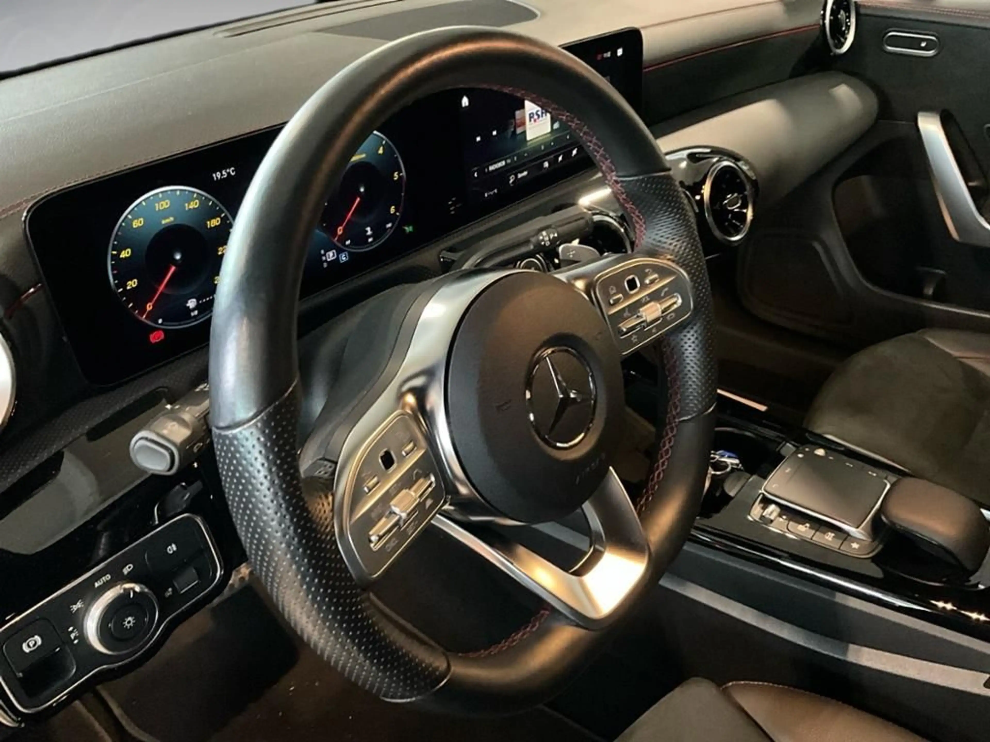 Mercedes-Benz CLA 220 CLA 220 d AMG Shooting Brake 360 ACC AUT Kam. LM — photo 9