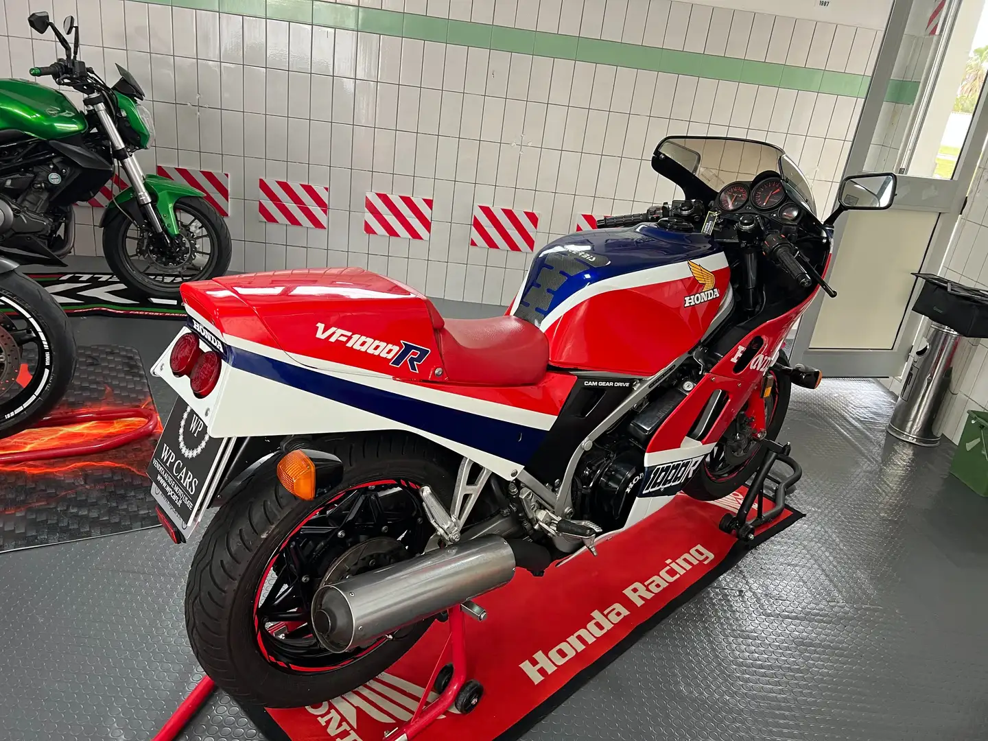 Honda VFR 1000 Rosso - 2