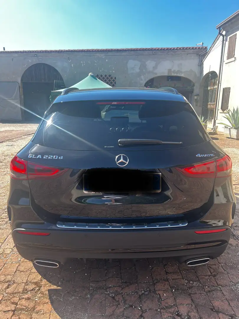 Mercedes-Benz GLA 220 d Premium 4matic auto - 2