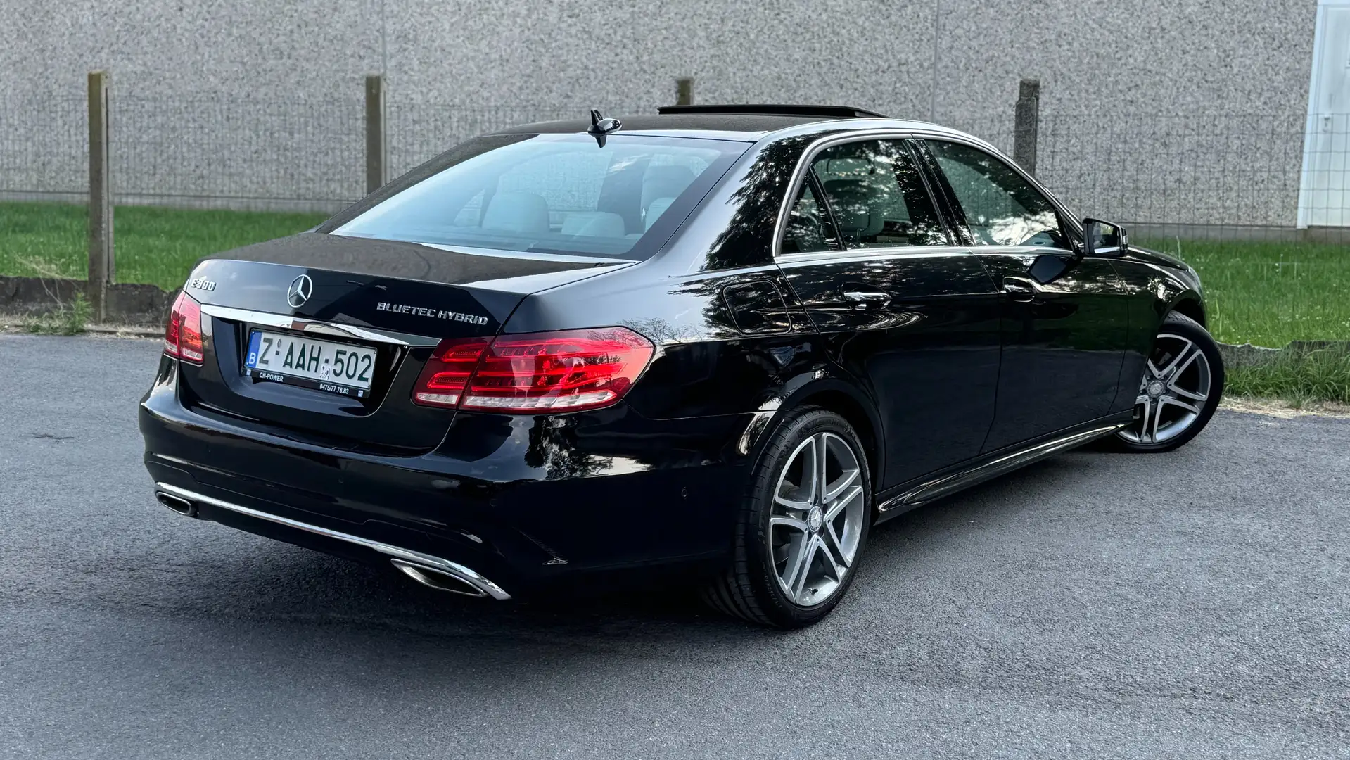 Mercedes-Benz E 250 E 300 BlueTEC HYBRID AMG * 1 Jaar Garantie * FULL Noir - 1
