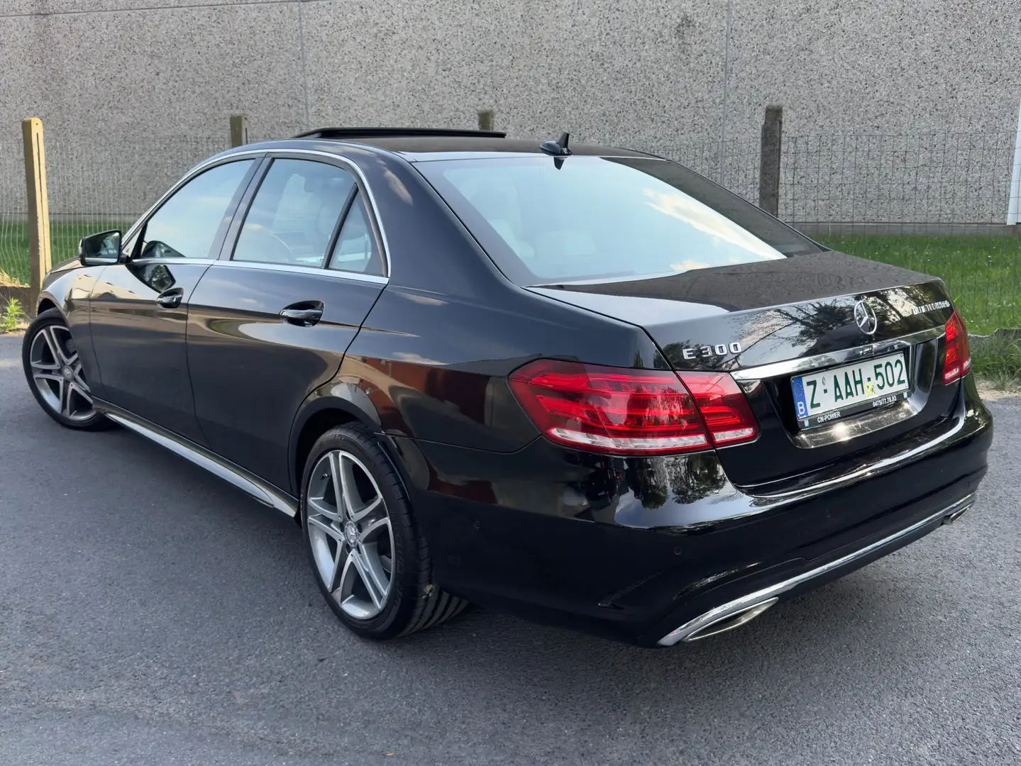 Mercedes-Benz E 250 E 300 BlueTEC HYBRID AMG * 1 Jaar Garantie * FULL Noir - 2