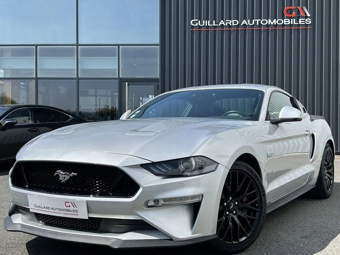 Ford Mustang FASTBACK 5.0 V8 450ch GT BVM6 Gris - 1