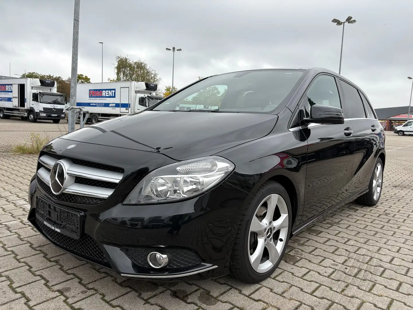 Mercedes-Benz B 180 B 180 CDI BE *SPORTPAKET*PANORAMA*NAVI* - 2