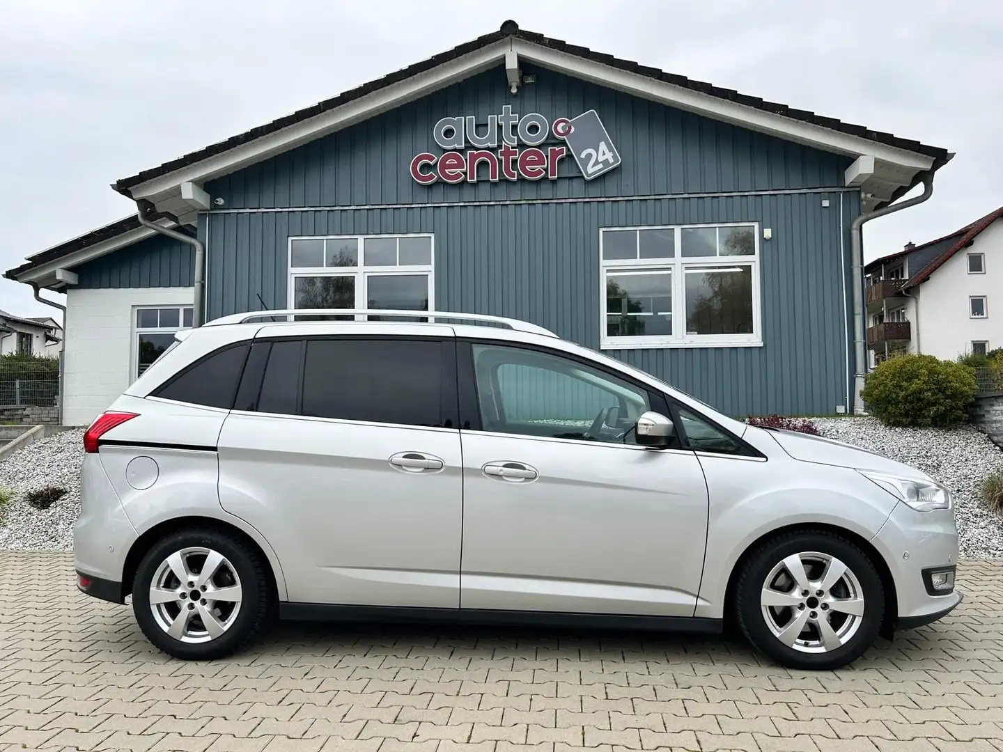 Ford Grand C-Max Titanium°1.Hand°Navi°PDC°Winterpaket Silber - 2