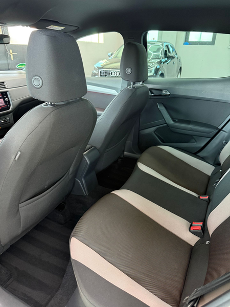 SEAT Ibiza Xcellence — photo 11