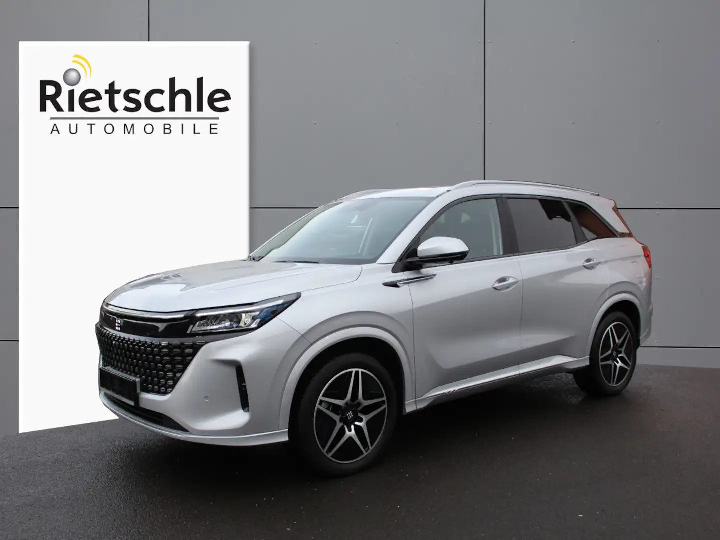 DFSK Fengon E5 PHEV 130 kW AT Plugin-Hybrid Stříbrná - 1