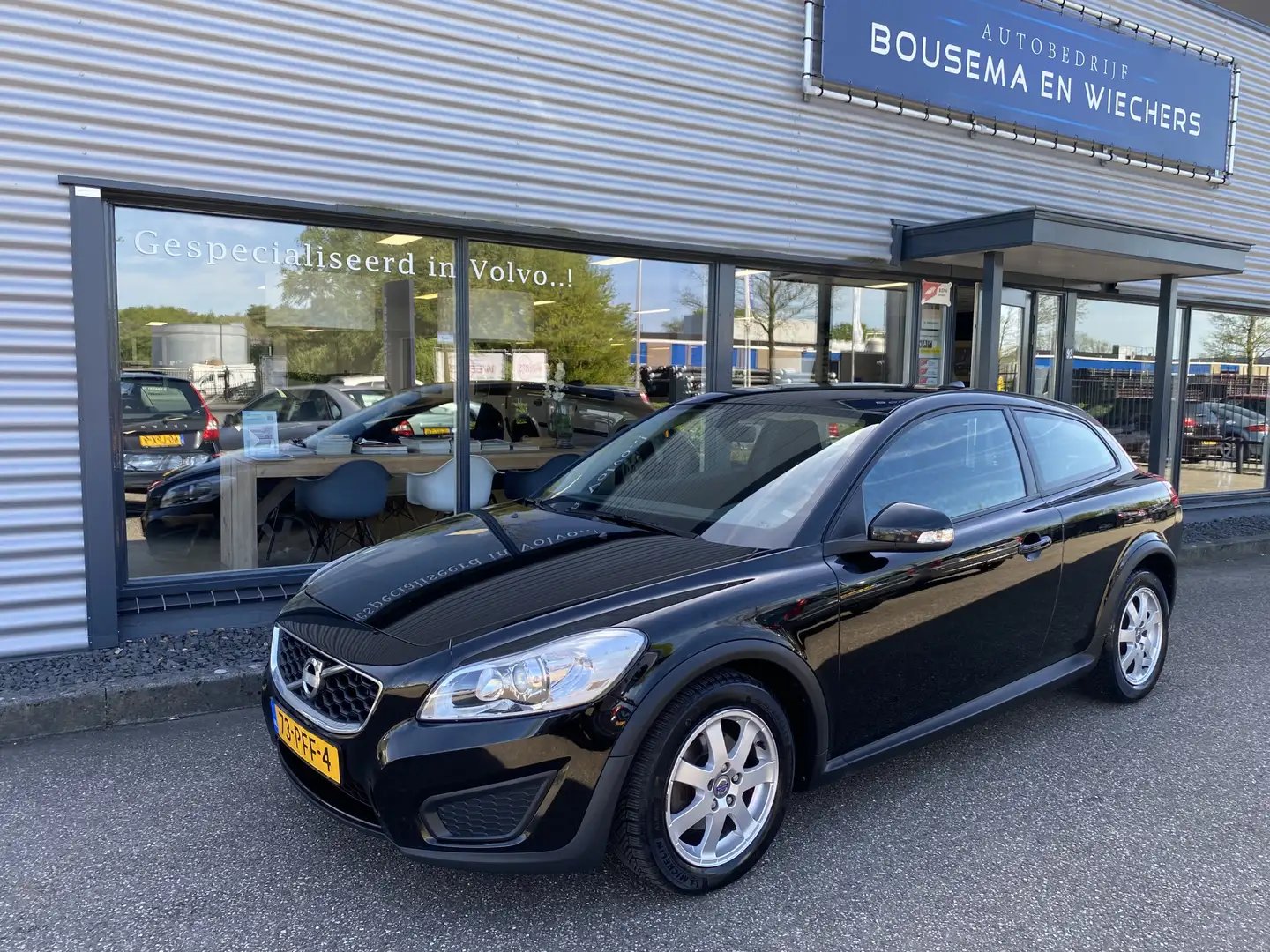 Volvo C30 2.0 Kinetic Clima+LM Czarny - 1