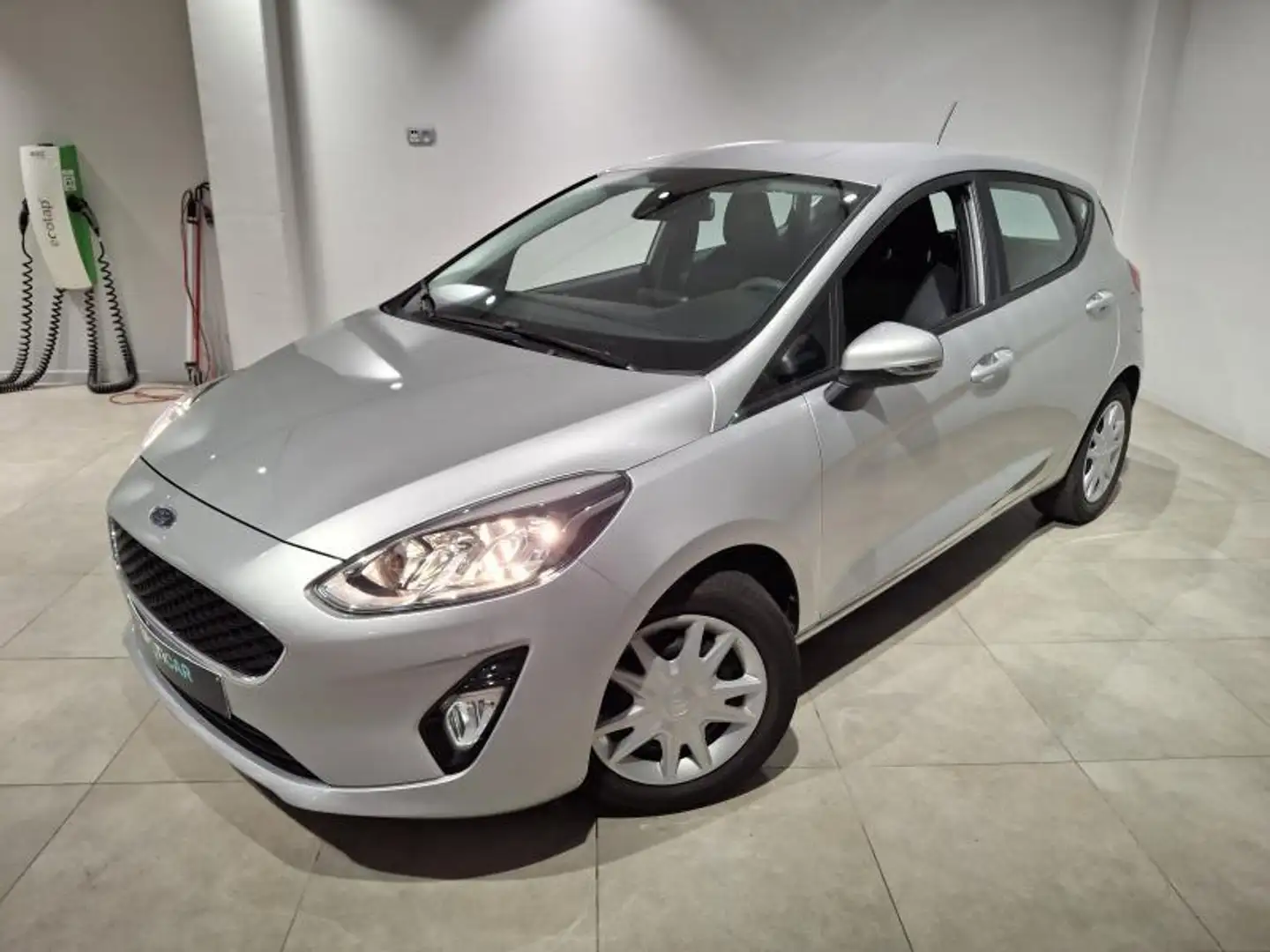 Ford Fiesta Business Class - A/C - 45902km Grau - 1