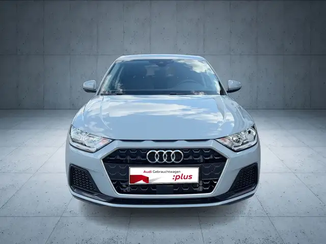 Audi A1 view 8