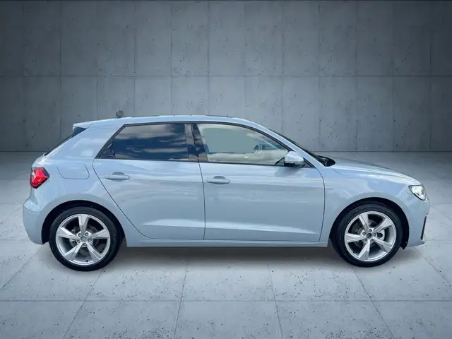 Audi A1 view 6