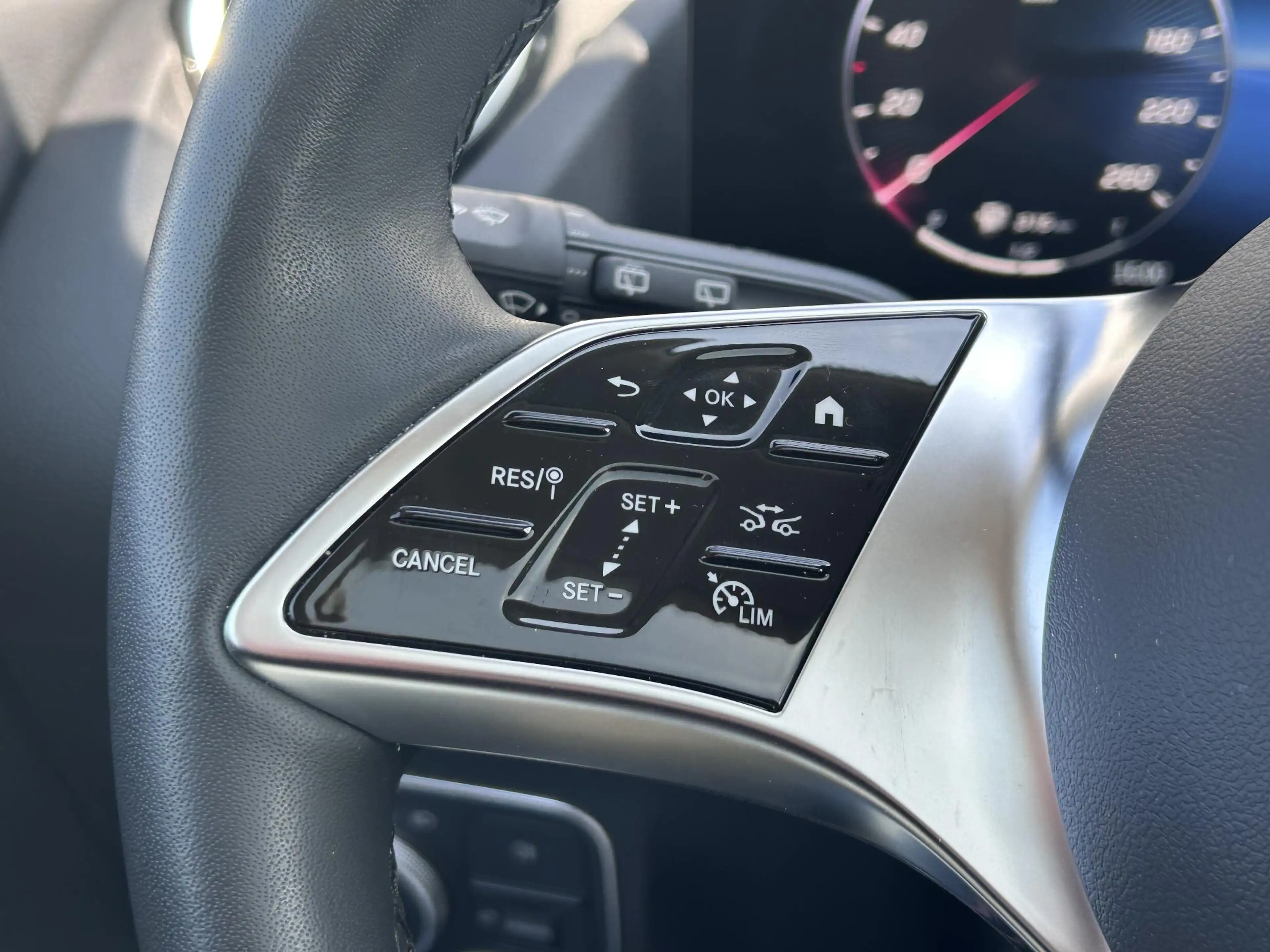 Mercedes-Benz B 250 e Luxury Line | Panoramadak | Trekhaak | Keyless E — photo 11