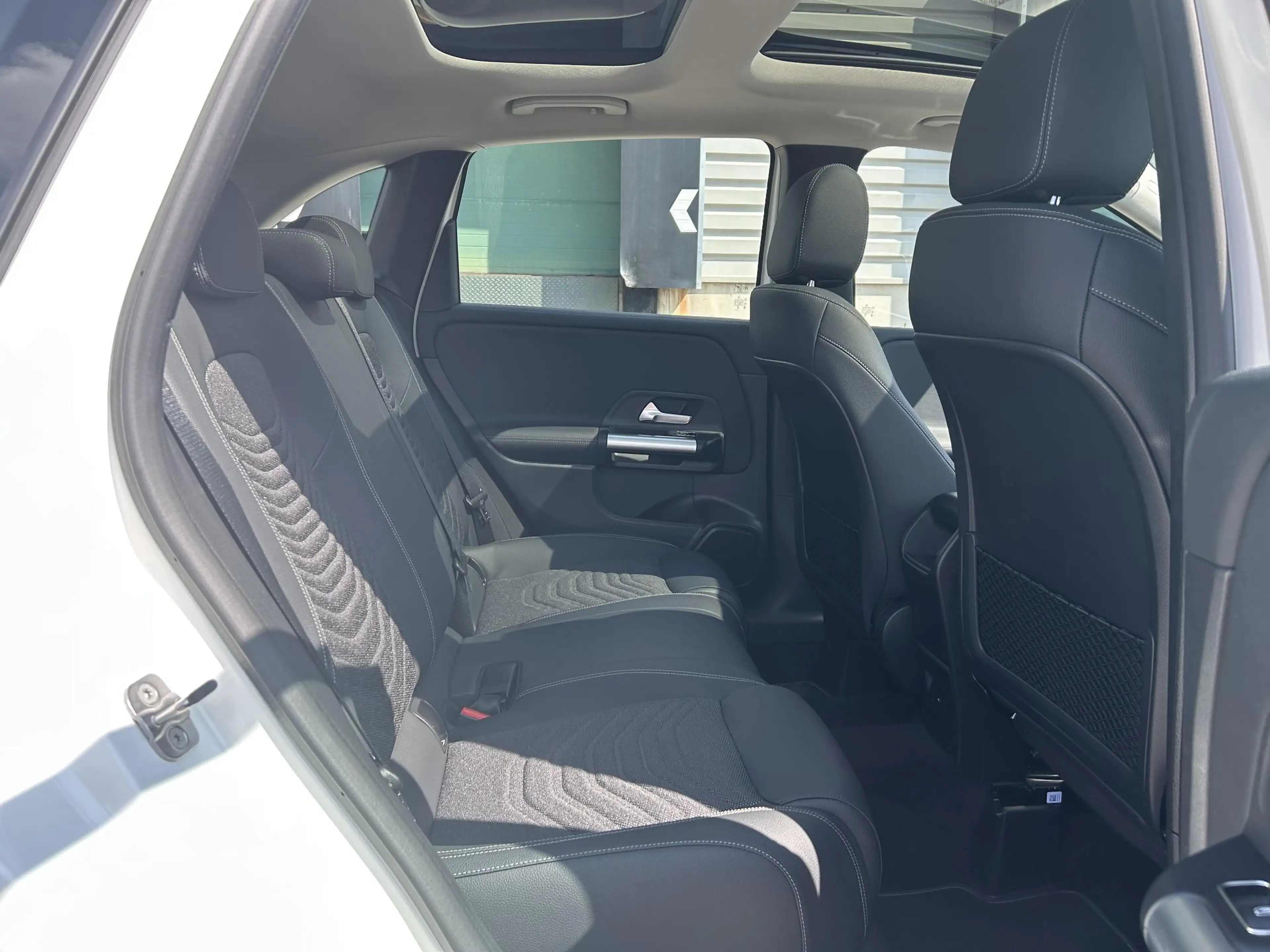 Mercedes-Benz B 250 e Luxury Line | Panoramadak | Trekhaak | Keyless E — photo 8